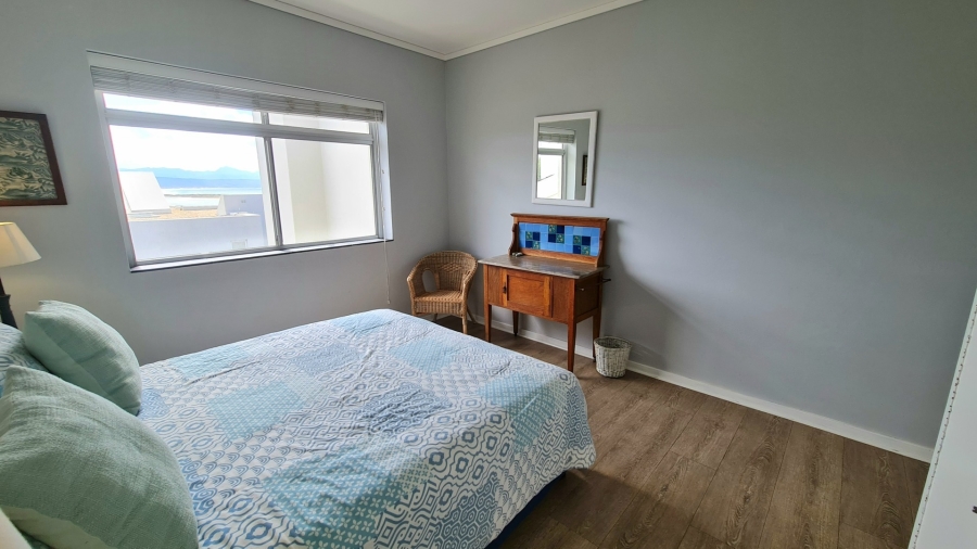 4 Bedroom Property for Sale in Lookout Beach Western Cape